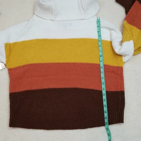 Almost Famous Sweater Earth tone Stripes - Picture 5 of 9
